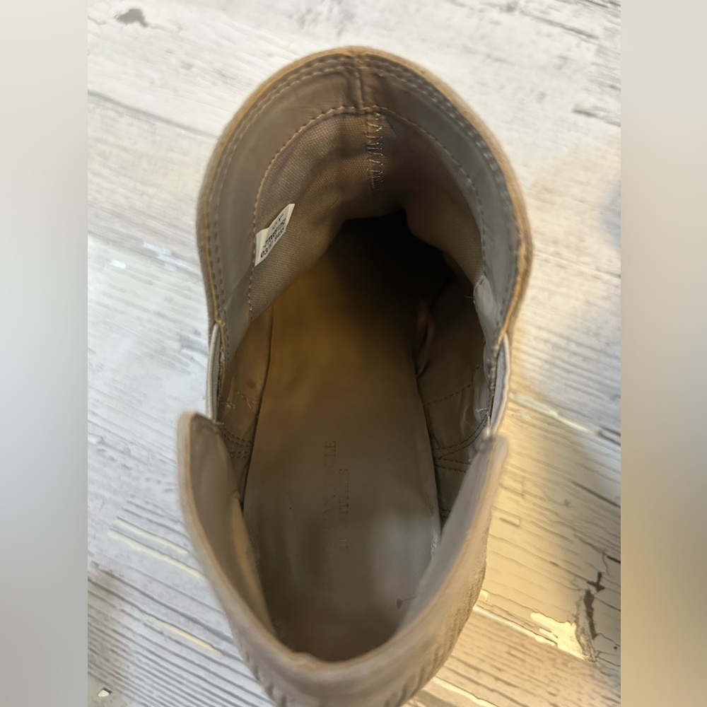 😎 3/$10 AE heeled booties - Picture 6 of 13